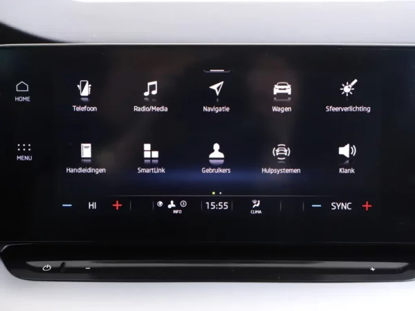 Photo 14 of 35 of TMBJP7NX8MY130954 Skoda Octavia Combi 1.0 TSI Business Edition Led