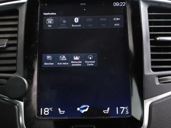 Photo 14 of 36 of YV1LFBABDH1149222 Volvo XC90 2.0 T8 Twin Engine AWD Inscription