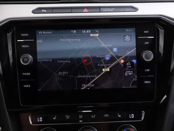 Photo 14 of 37 of WVWZZZ3HZJE515000 Volkswagen Arteon 1.5 TSI DSG R-Line