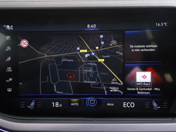 Photo 14 of 41 of WVGZZZCRZKD048400 Volkswagen Touareg 3.0 TSI R-Line Pano