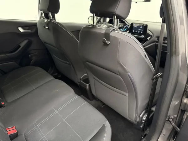 Photo 15 of 21 of WF0JXXGAHJJJ67730 Ford Fiesta 1.1 Trend Airco