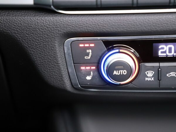 Photo 15 of 26 of WAUZZZ8V7J1006064 Audi A3 Cabriolet 1.5 Aut. TFSI CoD