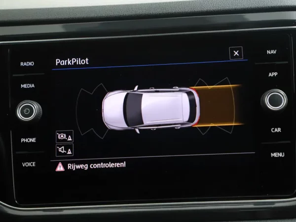 Photo 15 of 28 of WVGZZZA1ZJV009374 Volkswagen T-Roc 1.5 TSI Sport Cruise Led