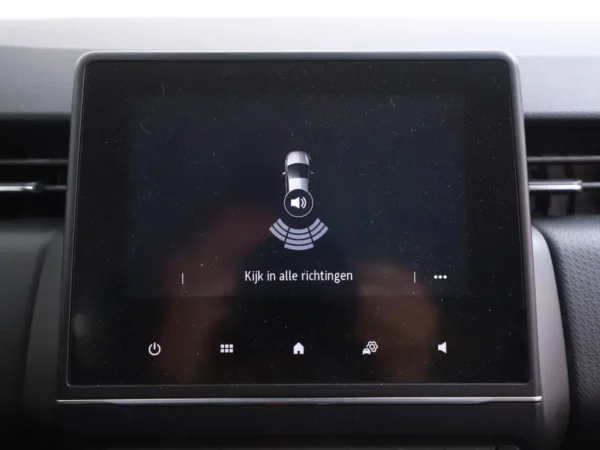 Photo 15 of 29 of VF1RJA00365530239 Renault Clio 1.0 TCe Intens LED