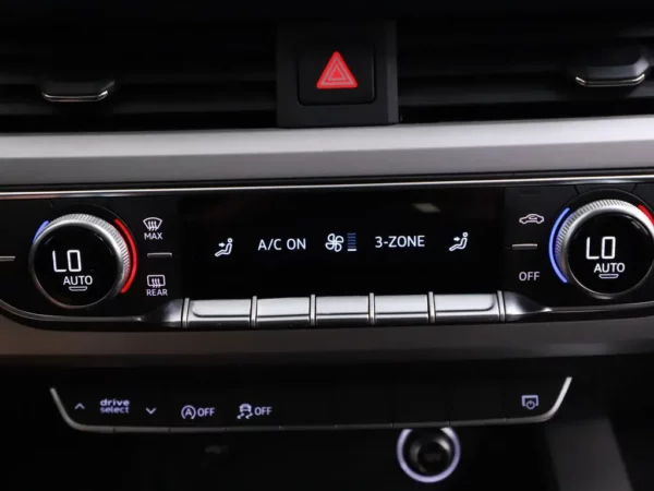 Photo 15 of 30 of WAUZZZF58LA021775 Audi A5 Sportback 40 TFSI Aut. Launch edition Business LED