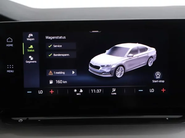 Photo 15 of 34 of TMBAP7NX0MY011246 Skoda Octavia 1.0 TSI Business Edition 5-drs Hatchb.