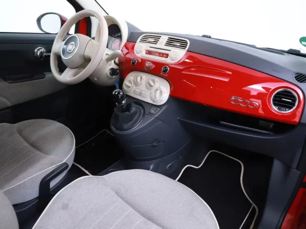 Photo 16 of 21 of ZFA31200000548775 Fiat 500 1.2 Lounge Pano