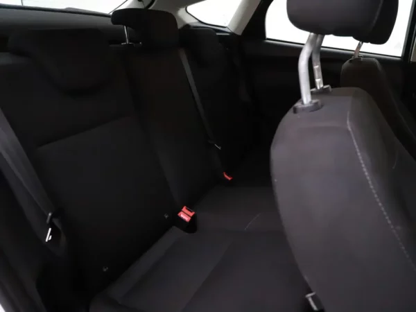 Photo 16 of 25 of WF05XXGCC5JT14065 Ford Focus 1.0 Lease Edition Navi