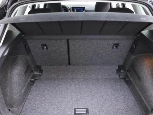 Photo 16 of 26 of VSSZZZKJ6RR222041 SEAT Arona 1.0 EcoTSI Reference (5-drs SUV)