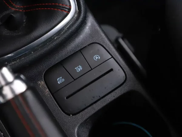 Photo 16 of 26 of WF0JXXGAHJKU78509 Ford Fiesta 1.0 EcoBoost ST-Line (5-drs Hatchb.)