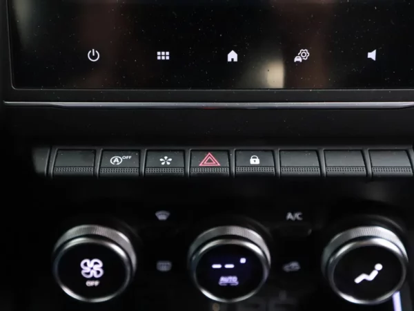 Photo 16 of 29 of VF1RJA00365530239 Renault Clio 1.0 TCe Intens LED