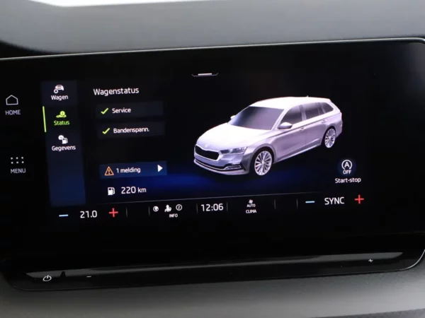 Photo 16 of 33 of TMBJP8NX0RY146191 Skoda Octavia Combi 1.0 TSI Business Edition