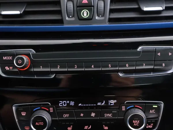 Photo 16 of 36 of WBA31AA01L3L54513 BMW X1 sDrive18i Aut.