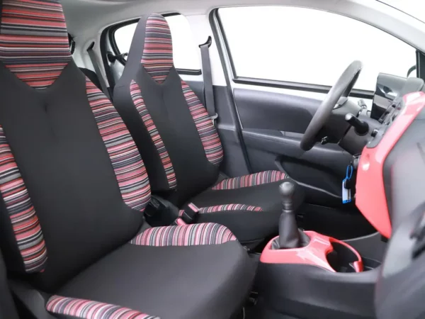 Photo 17 of 24 of VF7PAHMTBER752090 Citroen C1 1.2 PureTech Airscape Shine Alloy