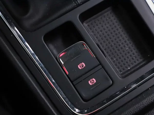 Photo 17 of 27 of VSSZZZ5FZL6555886 SEAT Ateca 1.0 EcoTSI Style Business Intense