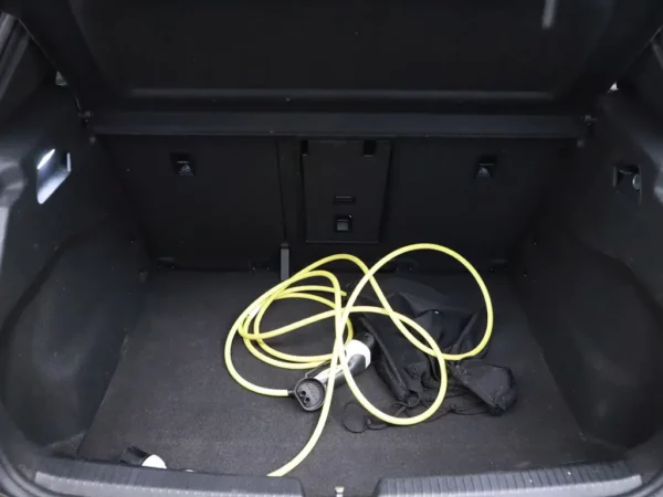 Photo 17 of 28 of WVWZZZE1ZMP002540 Volkswagen ID.3 First Plus 58 kWh IQ-Light