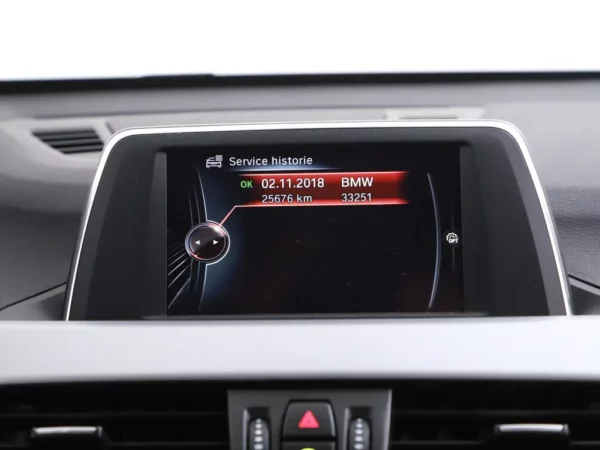 Photo 17 of 34 of WBAHS110605H03722 BMW X1 sDrive18i Aut. High Executive LED