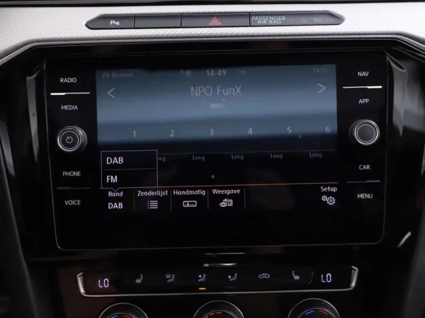 Photo 17 of 37 of WVWZZZ3HZJE515000 Volkswagen Arteon 1.5 TSI DSG R-Line