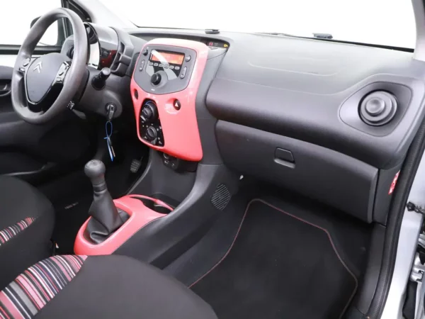 Photo 18 of 24 of VF7PAHMTBER752090 Citroen C1 1.2 PureTech Airscape Shine Alloy