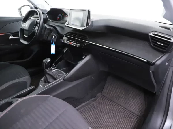 Photo 18 of 24 of VR3UPHMHDL5017051 Peugeot 208 1.2 PureTech Active Navi