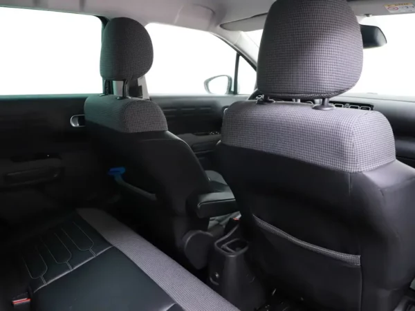 Photo 18 of 25 of VF72RHNPJK4082121 Citroen C3 Aircross 1.2 PureTech S&S Feel Leder