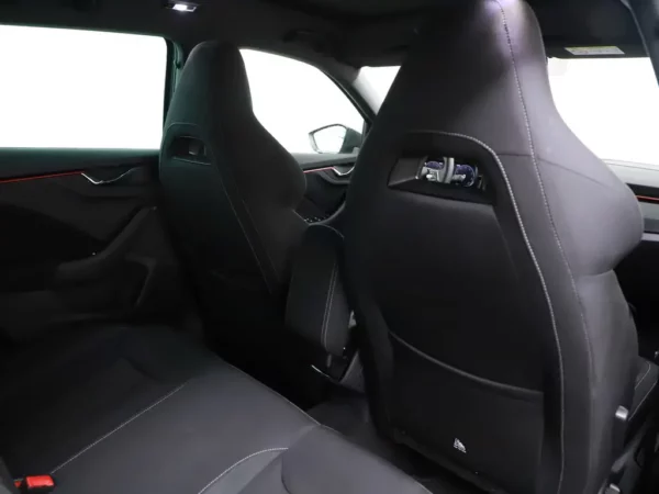 Photo 18 of 26 of TMBER7NW9P3231540 Skoda Scala 1.0 TSI Sport Business (5-drs