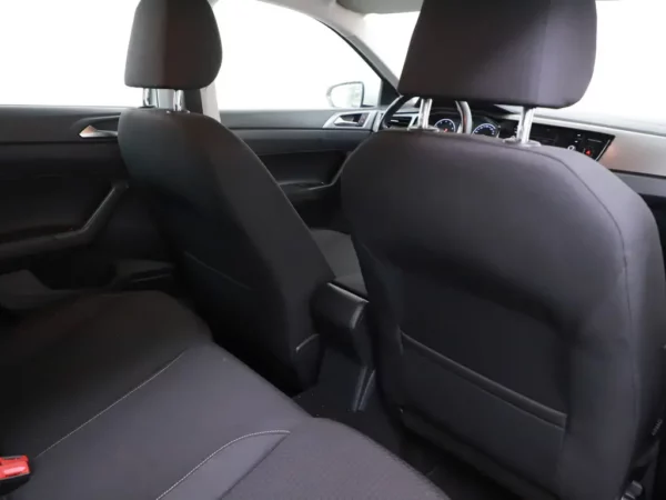 Photo 18 of 26 of WVWZZZAWZJY174205 Volkswagen Polo 1.0 TSI Comfortline Business 5-drs Hatchb.