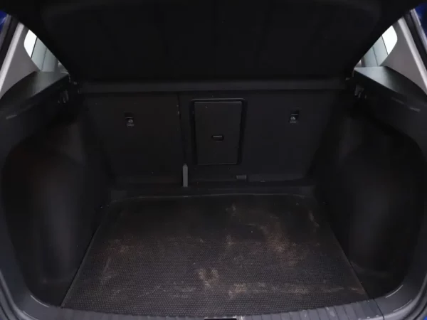 Photo 18 of 27 of VSSZZZ5FZL6555886 SEAT Ateca 1.0 EcoTSI Style Business Intense