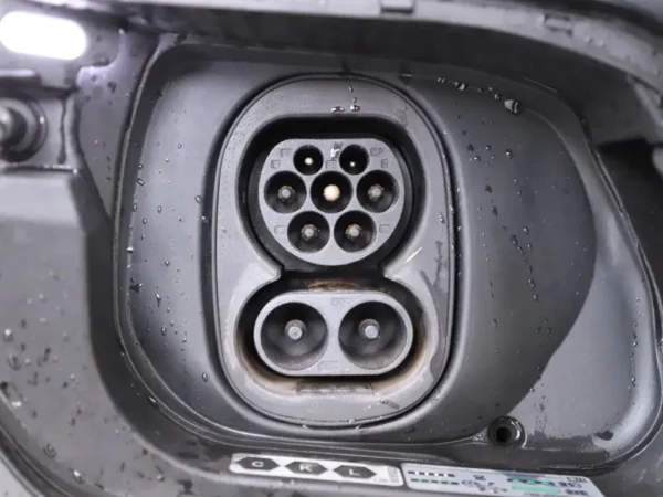 Photo 18 of 28 of WVWZZZE1ZMP002540 Volkswagen ID.3 First Plus 58 kWh IQ-Light