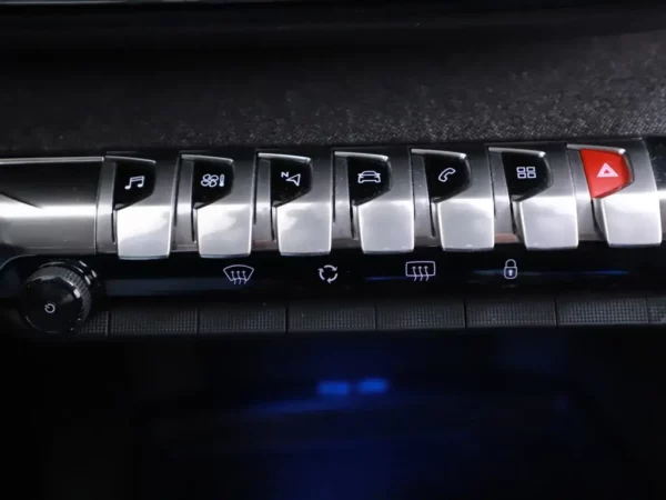 Photo 18 of 32 of VF3MRHNSULS278867 Peugeot 5008 1.2 Aut. PureTech Allure 5-drs SUV