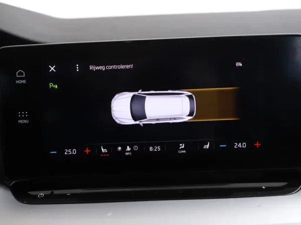 Photo 18 of 38 of TMBJP7NX4MY040099 Skoda Octavia Combi 1.0 TSI Business Edition Plus 5-drs Combi