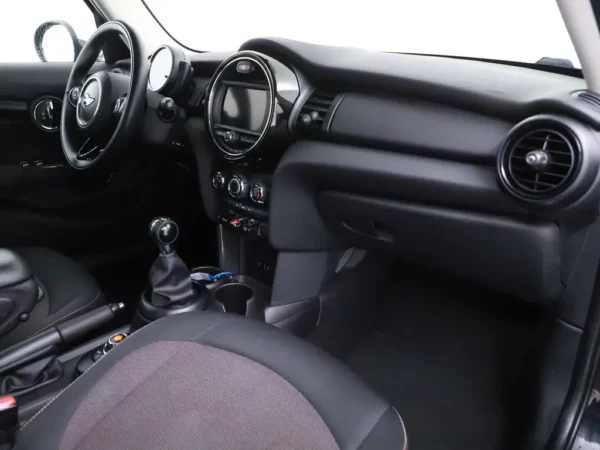 Photo 19 of 25 of WMWXS110202C22296 Mini Mini 1.2 One Business 5-drs Hatchb