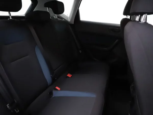 Photo 19 of 27 of VSSZZZ5FZL6555886 SEAT Ateca 1.0 EcoTSI Style Business Intense