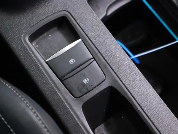 Photo 19 of 29 of WF0PXXGCHPKY79662 Ford FOCUS Wagon 1.0 EcoBoost Titanium Business 5-drs Combi