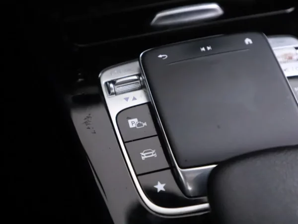 Photo 19 of 30 of WDD1771871J141650 Mercedes-Benz A-Klasse 200 Aut. Business Solution AMG