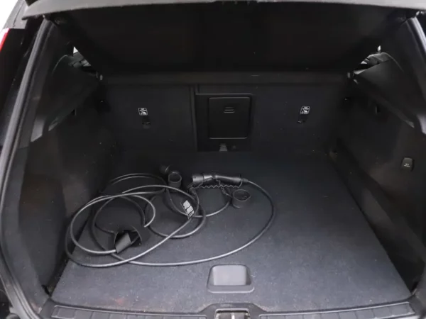 Photo 19 of 32 of YV1XZBBVFM2438154 Volvo XC40 1.5 T5 Recharge Business Pro