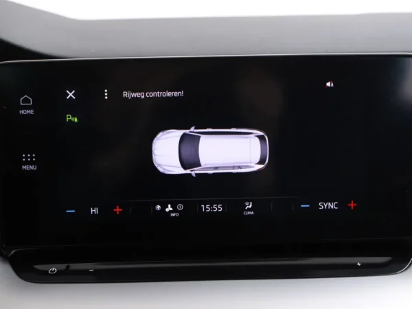 Photo 19 of 35 of TMBJP7NX8MY130954 Skoda Octavia Combi 1.0 TSI Business Edition Led