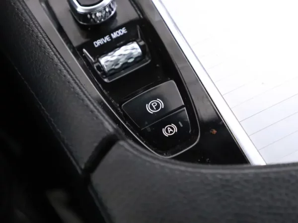 Photo 19 of 36 of YV1LFBABDH1149222 Volvo XC90 2.0 T8 Twin Engine AWD Inscription