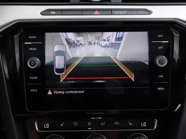 Photo 19 of 37 of WVWZZZ3HZJE515000 Volkswagen Arteon 1.5 TSI DSG R-Line