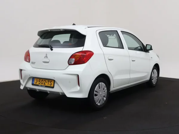 Photo 2 of 19 of MMCXNA05ALH024956 Mitsubishi Space Star 1.0 Cool+ Airco DAB