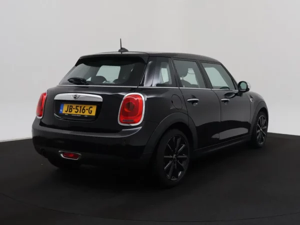 Photo 2 of 25 of WMWXS110202C22296 Mini Mini 1.2 One Business 5-drs Hatchb