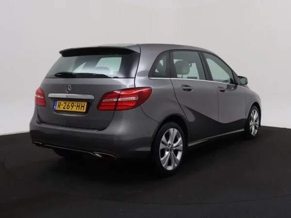 Photo 2 of 27 of WDD2462421J485102 Mercedes-Benz B-Klasse 180 Business Solution