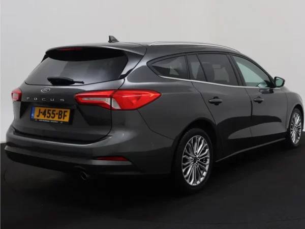 Photo 2 of 28 of WF0PXXGCHPKM82966 Ford FOCUS Wagon 1.0 Aut. EcoBoost Titanium