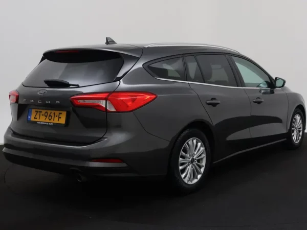 Photo 2 of 29 of WF0PXXGCHPKY79662 Ford FOCUS Wagon 1.0 EcoBoost Titanium Business 5-drs Combi