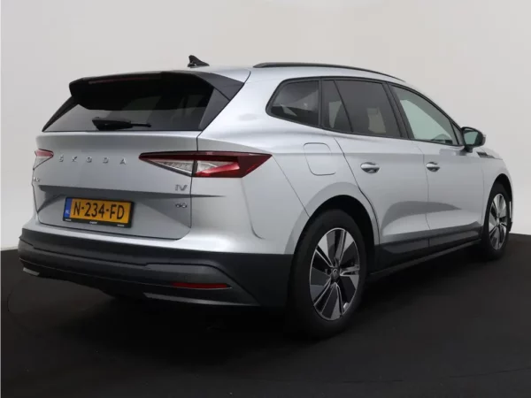 Photo 2 of 34 of TMBJB7NY3NF011424 Skoda Enyaq iV 60 5-drs SUV Cruise