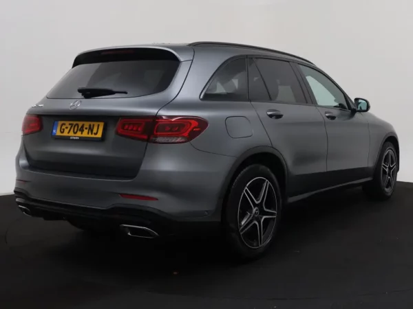 Photo 2 of 40 of WDC2539801F751707 Mercedes-Benz GLC 200 Aut. Business Solution AMG