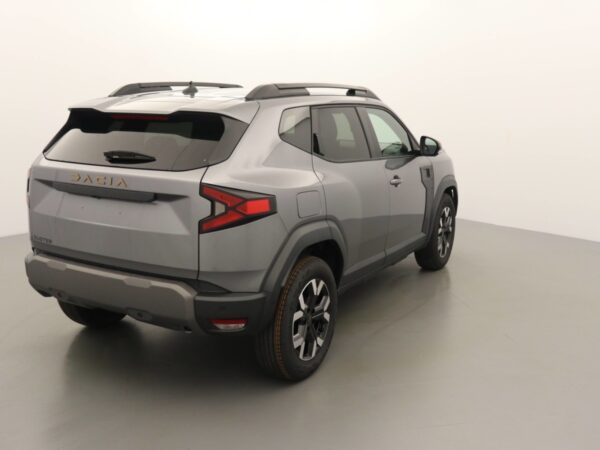 Photo 2 of 6 of N200185 DACIA DUSTER MHEV/ESS