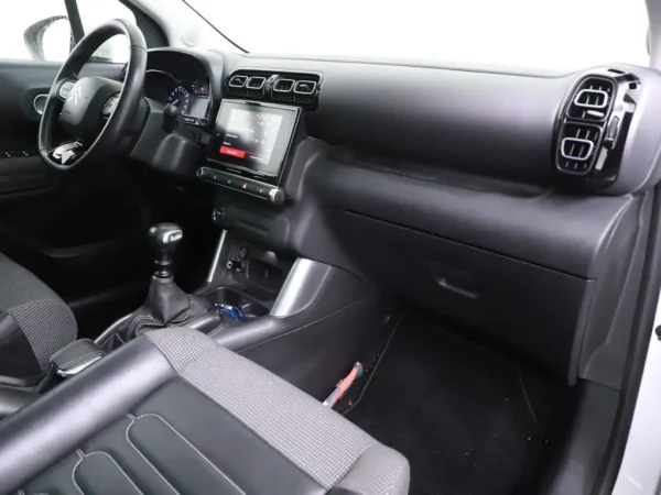 Photo 20 of 25 of VF72RHNPJK4082121 Citroen C3 Aircross 1.2 PureTech S&S Feel Leder