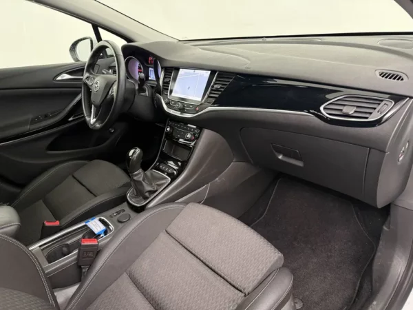 Photo 20 of 26 of W0VBE8EA5K8056052 Opel Astra Sports Tourer 1.0 Turbo Business