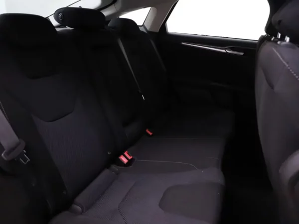 Photo 20 of 30 of WF0EXXWPCEFL17297 Ford Mondeo 1.5 Titanium Navi